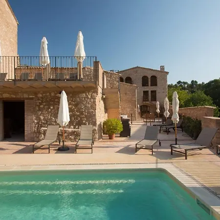 Apartament Cozy In With Pool Orpí